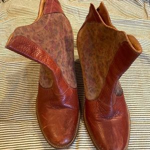 Vintage feel Leather Boots